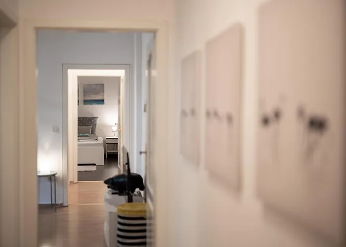 Grosse Altstadtwohnung Im Zentrum Mit Balkon - Super Lage ماغديبورغ